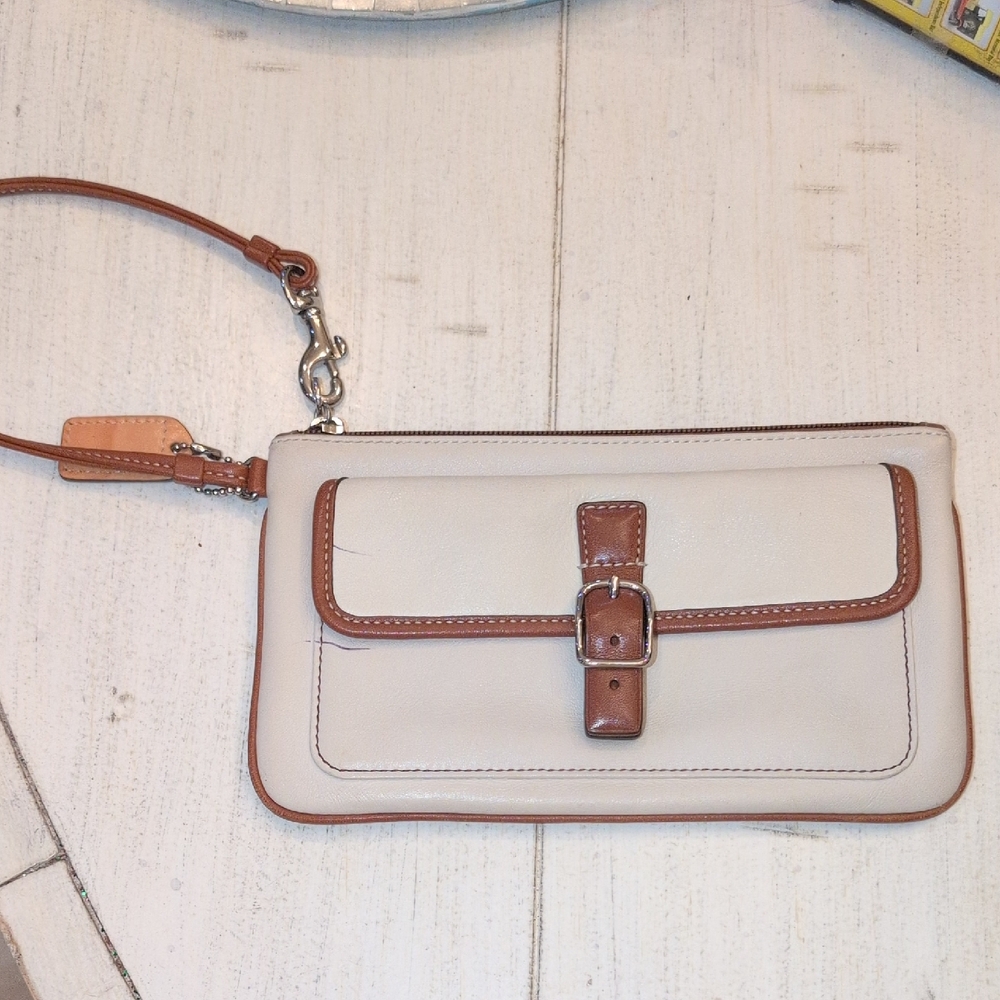 Vintage Coach Soho Leather Wristlet In Cream and Brown